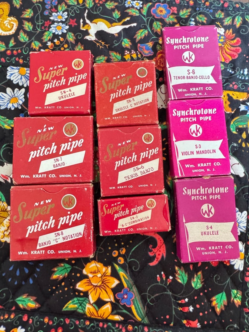 9 Vintage Kratt Super Pitch Pipe Lot Ukulele Banjo Violin Mandolin Cello Music